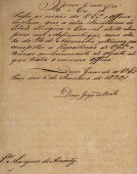 Ofício original datado do dia 6 de fevereiro de 1828, de autoria de Diogo Jorge Brito (1785-1830), endereçado a João Carlos Augusto de Oyenhausen-Gravenburg (1776-1838), Marquês de Aracati, comunicando os ofícios enviados pelo cônsul do Brasil em Moçambique. O documento possui anexo.