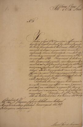 Aviso original escrito por Manoel Ignacio de Sampaio (1778 - 1856), com data de 4 de fevereiro de 1819, expedido para Thomas Antonio de Villanova Portugal (1755 - 1839), ministro e secretário dos Negócios Estrangeiros e da Guerra, acusando o envio de uma cópia de ofício escrito pelo capitão da escuna Velha de Diu, José Antonio Caminha da Rocha, com relato sobre a situação da embarcação. Contém anexo.
