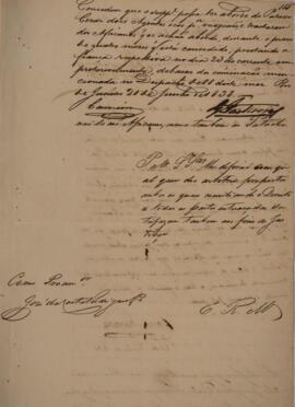Processo original redigido pelo escrivão Braz Martins Costa Passos com data de 19 de abril de 1838, no qual se registra o encaminhamento de um conjunto de documentos relacionados ao processo judicial de apreensão de um patacho. A embarcação em questão foi capturada por Charles Eden, comandante da corveta de guerra britânica “Rover”, e o processo busca reunir informações para a devida tramitação do caso na Comissão Mista brasileira e inglesa.