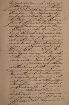Certidão original, escrita por João Affonso Lima Nogueira, com a data de 07 de outubro de 1851, contendo uma solicitação de Manoel Francisco de Almeida, proprietário da sumaca brasileira “Nova Amália”, referente a um requerimento de certidões relativas aos despachos e demais documentos emitidos pelo Tribunal de Comércio em relação à referida embarcação.