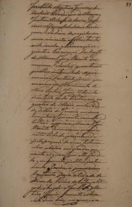 Processo original redigido pelo escrivão Braz Martins Costa Passos com data de 19 de abril de 1838, no qual se registra o encaminhamento de um conjunto de documentos relacionados ao processo judicial de apreensão de um patacho. A embarcação em questão foi capturada por Charles Eden, comandante da corveta de guerra britânica “Rover”, e o processo busca reunir informações para a devida tramitação do caso na Comissão Mista brasileira e inglesa.