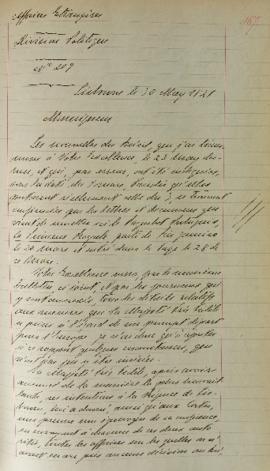 Ofício enviado por Lemps, em 30 de maio de 1821, informando novas notícias ao Imperador e acusand...
